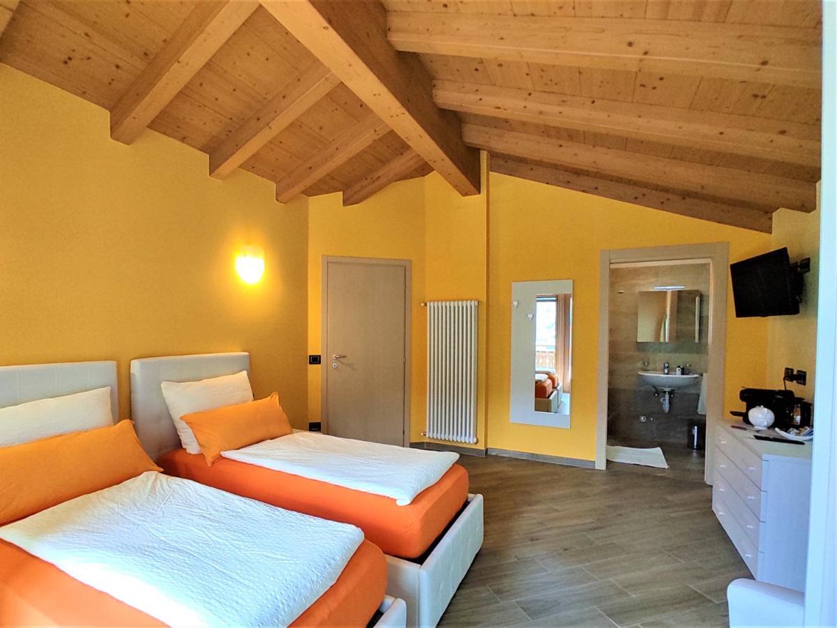 B&B Il Germoglio Castione Andevenno エクステリア 写真
